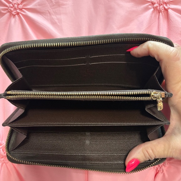 Louis Vuitton zippy wallet - Picture 3 of 5